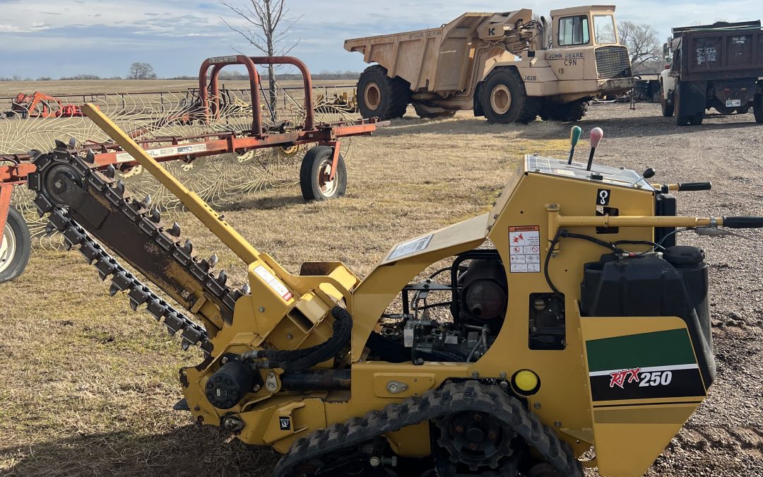 Vermeer RTX250 Gas Trencher for rent - $250