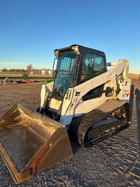 2017 Bobcat T650 Cab Track Machine Skidsteer Loader