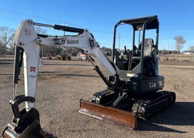 2018 Bobcat E26 Mini Excavator Trackhoe Loader - $26,500