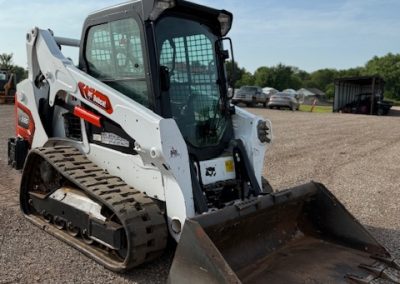 2021 Bobcat T595 Closed Cab Track Machine Skid Steer - $42,500